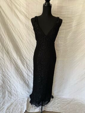 Hugo Buscati Black Lace V-Neck Maxi Dress